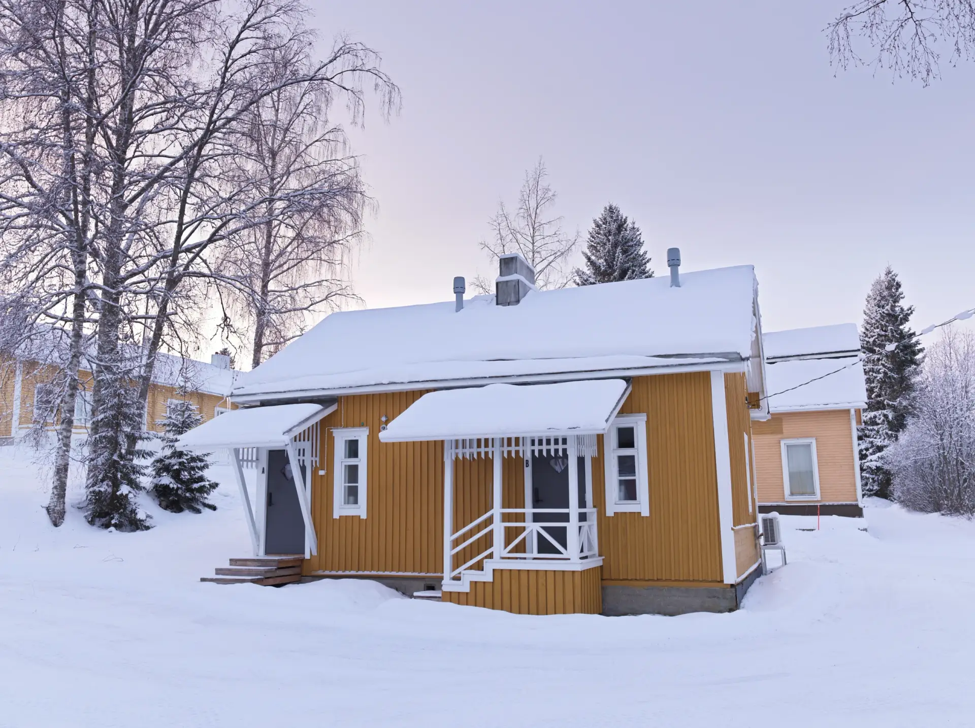 Sentraali Puu-Juuan majoitusvaihtoehto ulkokuva rakennuksesta